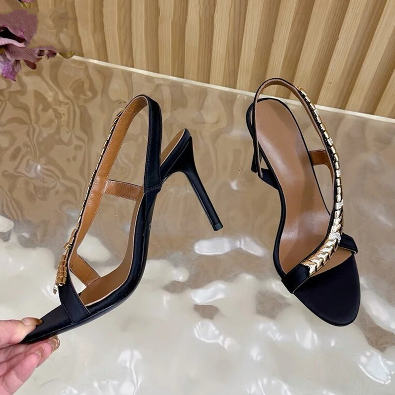 صنادل نسائية فاخرة مرصعة بالأح - مراجعة Women Formal Wear For Wedding وسعره