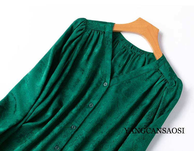 قميص نسائي جديد لربيع 2026 بتص - مراجعة Silk Blouse Button وسعره