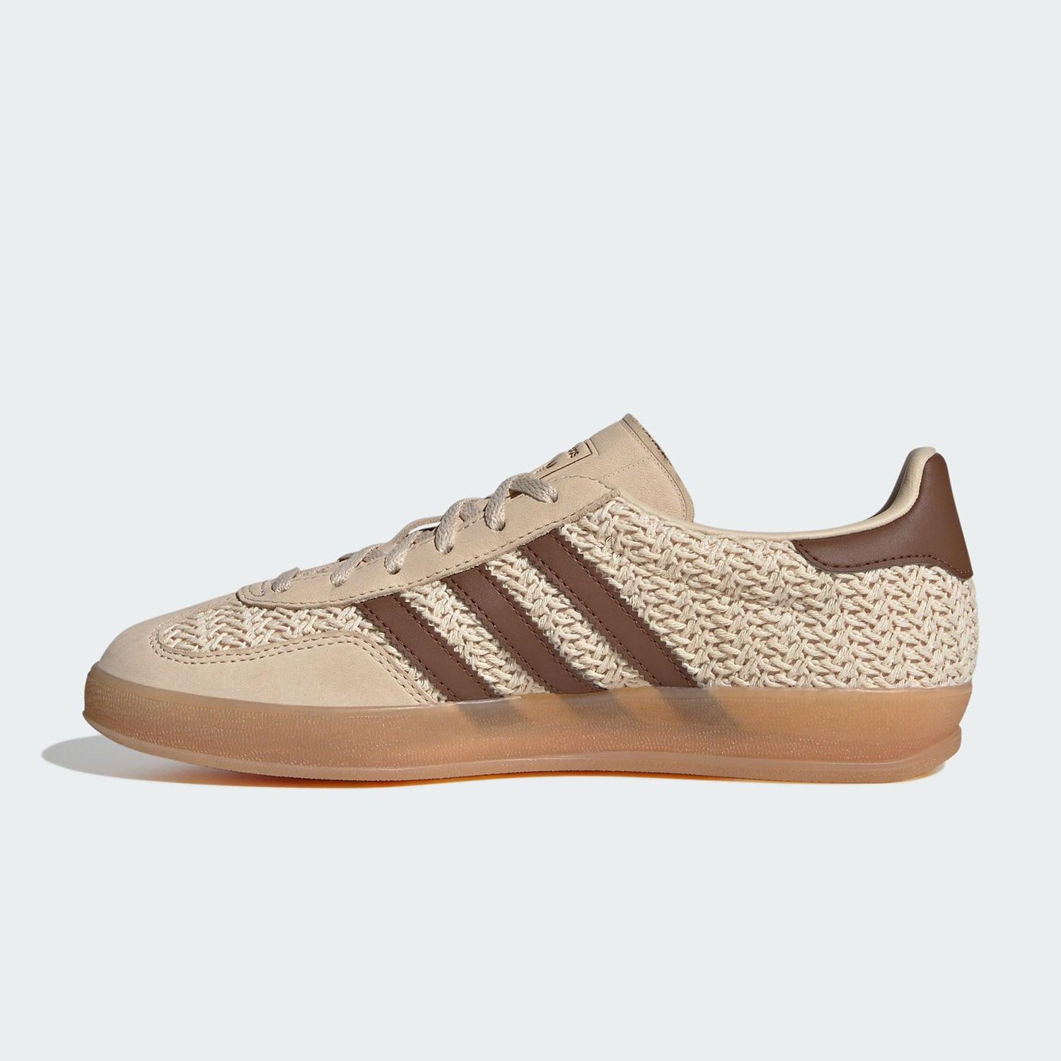 حذاء رياضي كاجوال كلاسيكي كلاس - مراجعة Adidas Shoes Gazelle وسعره