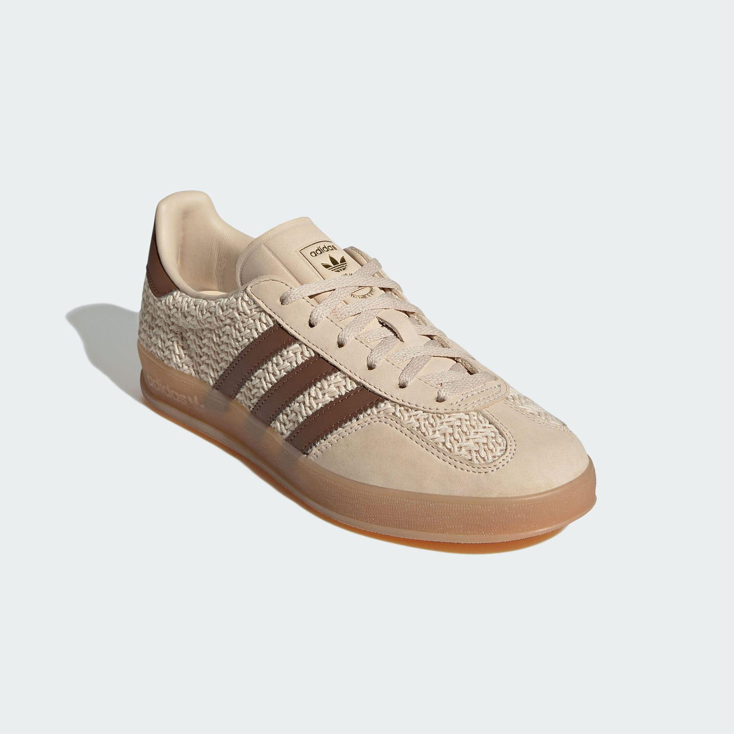حذاء رياضي كاجوال كلاسيكي كلاس - مراجعة Adidas Shoes Gazelle وسعره